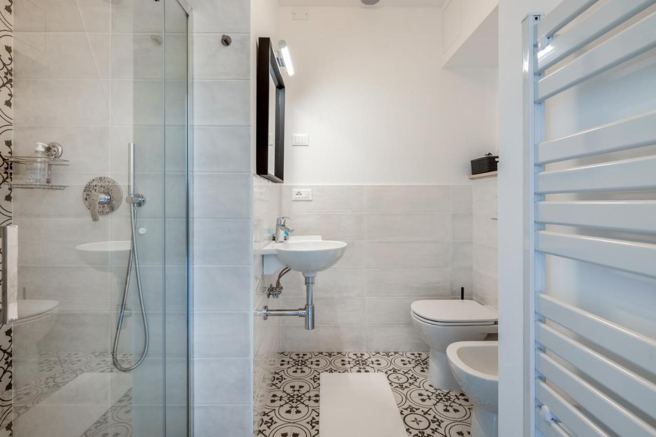 Appartamento Family & Friends With Shared Bathroom *